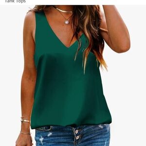 Source Unknown Emerald Green V-Neck Sleeveless Tank